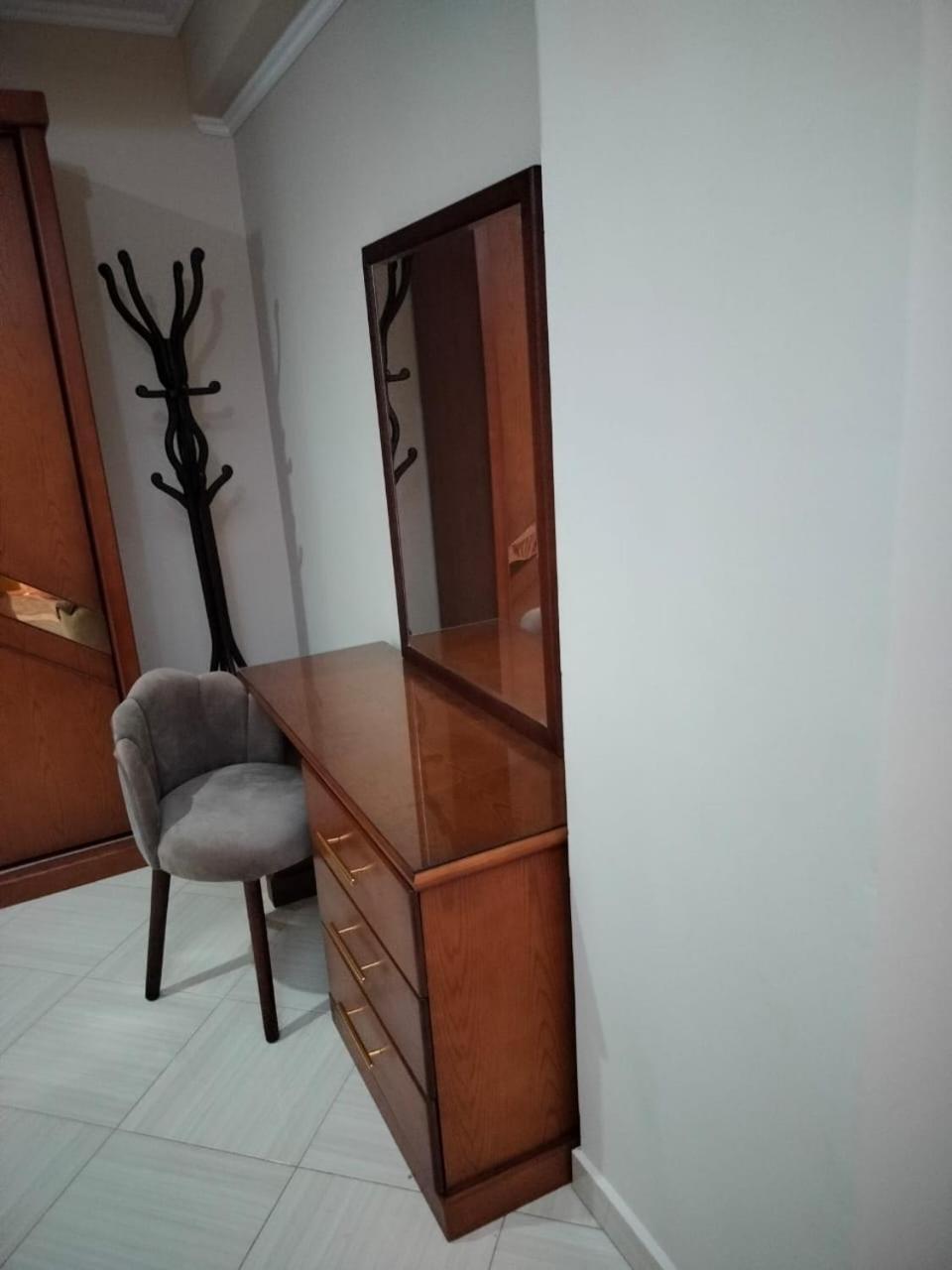 Apartment Three Bedrooms In